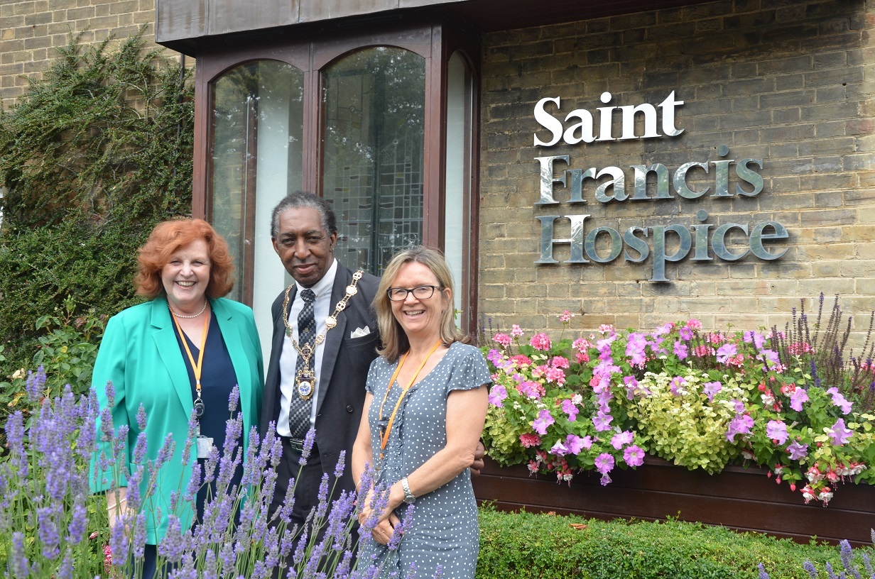 Pam Court, Mayor of Havering Michael Deon Burton, Jane Frame - web