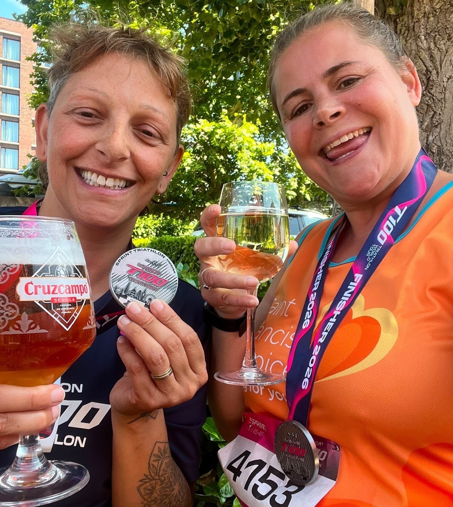 Serene and Kelly with their medals (cropped)