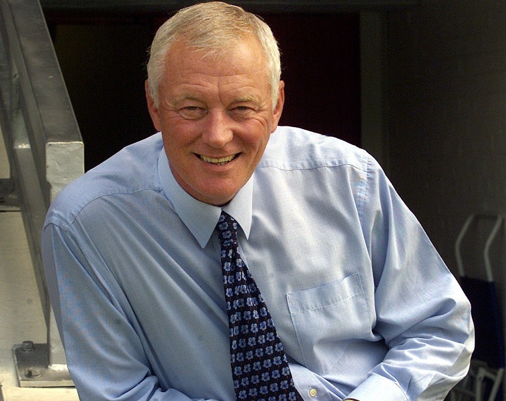 Barry Hearn (cropped)