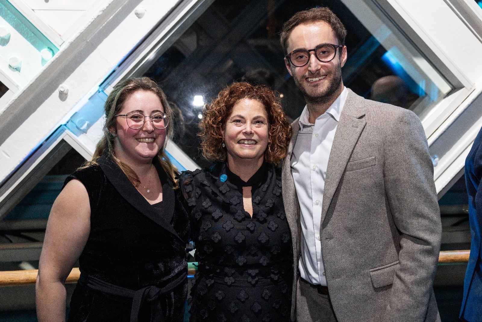 10aee8a4-ed23-4d1c-be97-1798e20dffb5