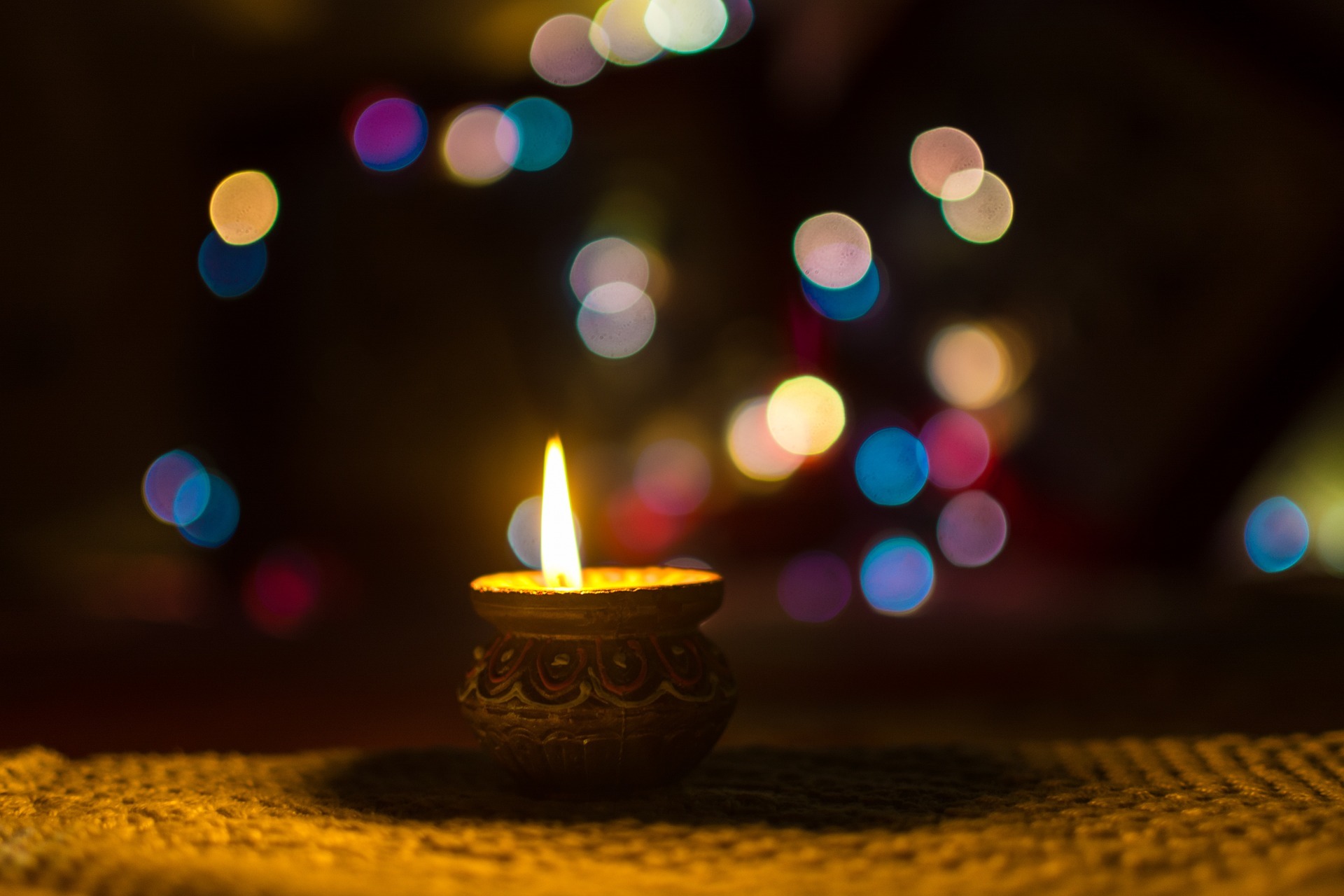 diwali-2890605_1920