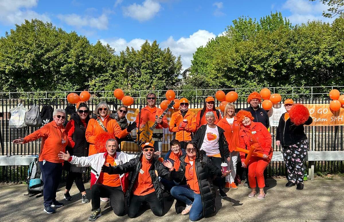 London Marathon 2024 -Volunteers at the cheer stations