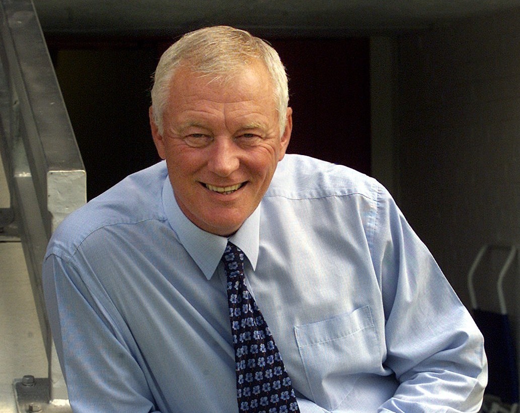 Barry Hearn (cropped)