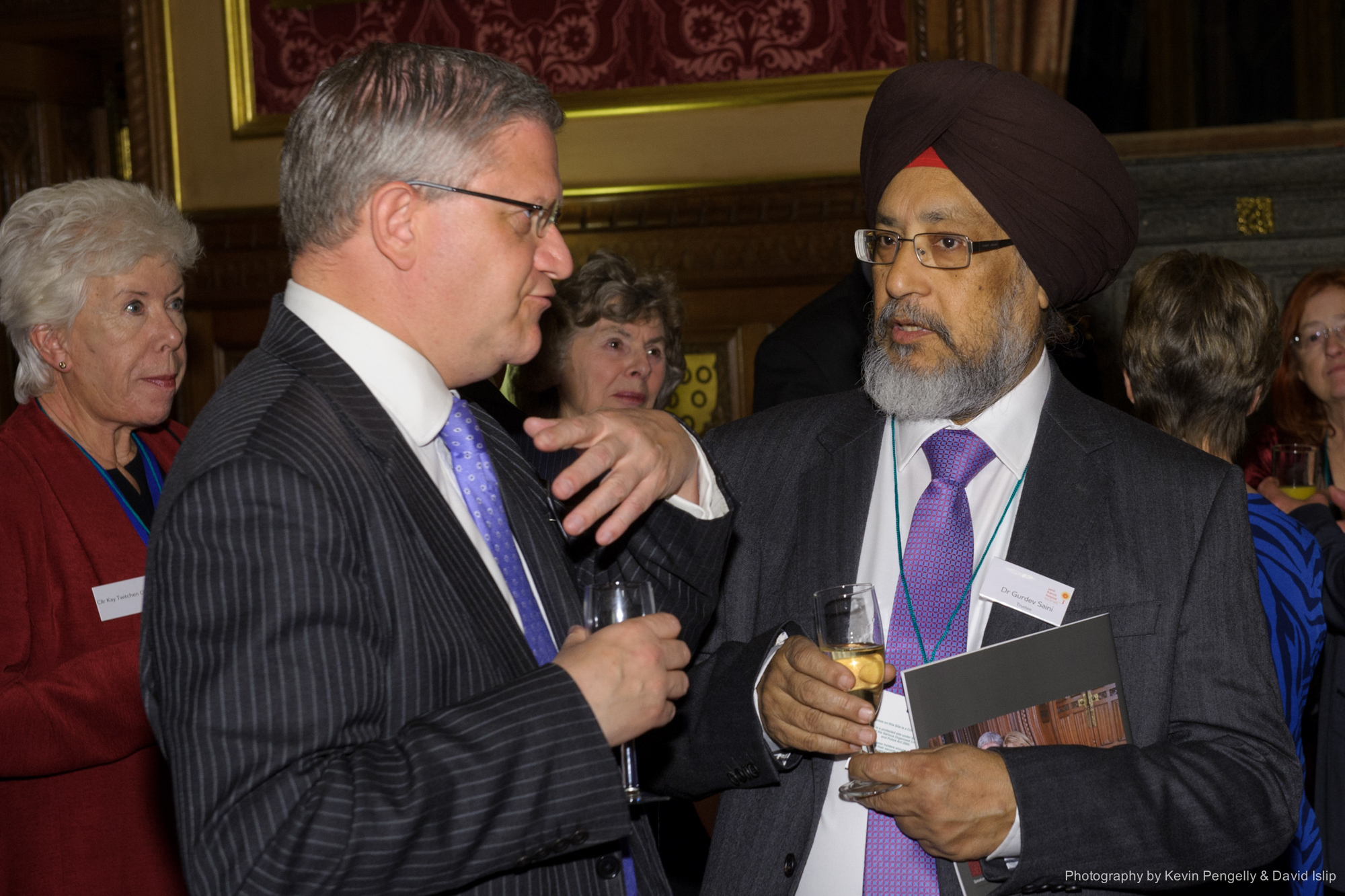 Picture 3 Andrew Rosindell with Dr Gurdev Saini