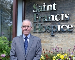 Trustee Paul Gwinn outside hospice (cropped)